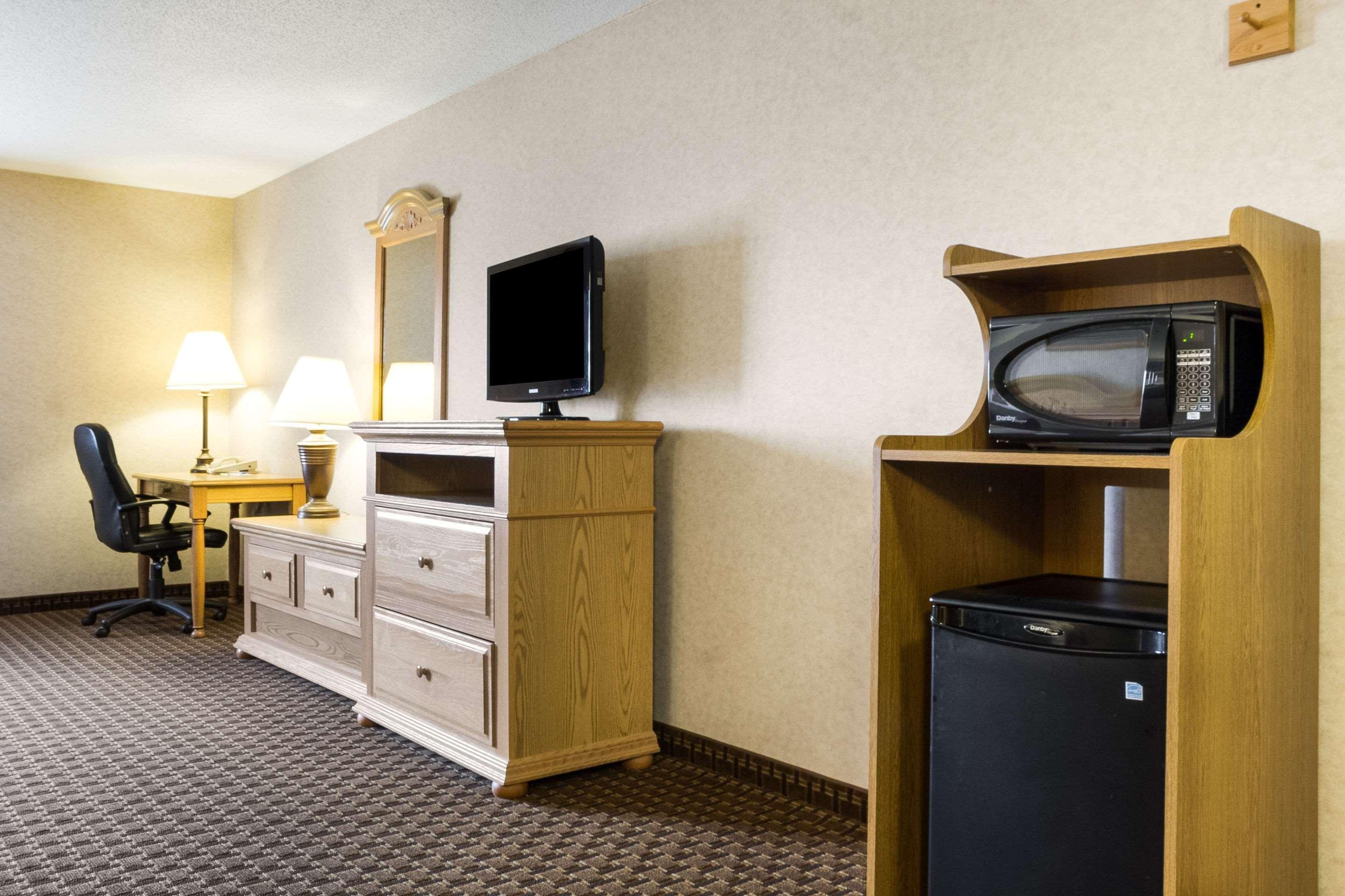 Comfort Inn & Suites Кастер Экстерьер фото
