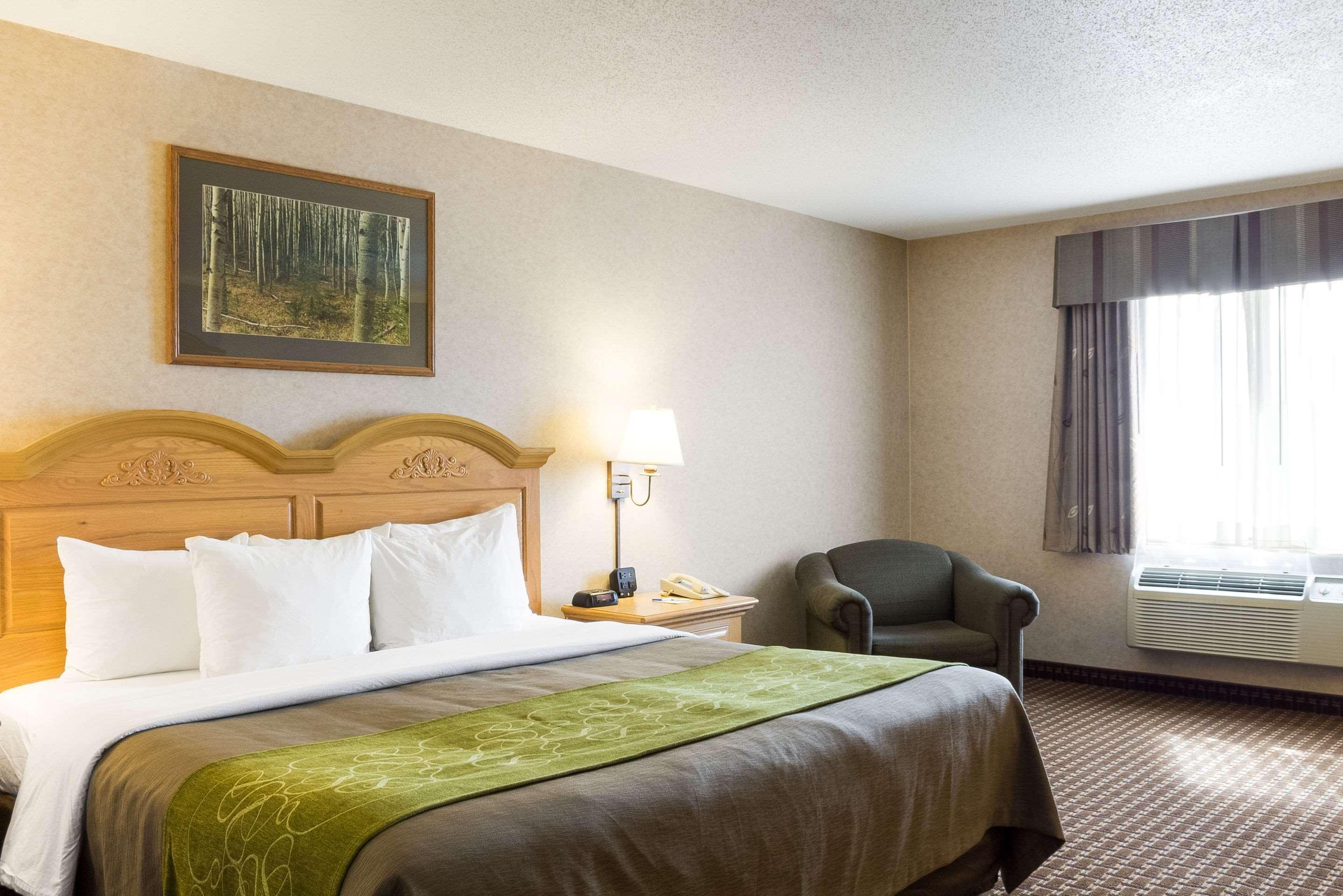 Comfort Inn & Suites Кастер Экстерьер фото