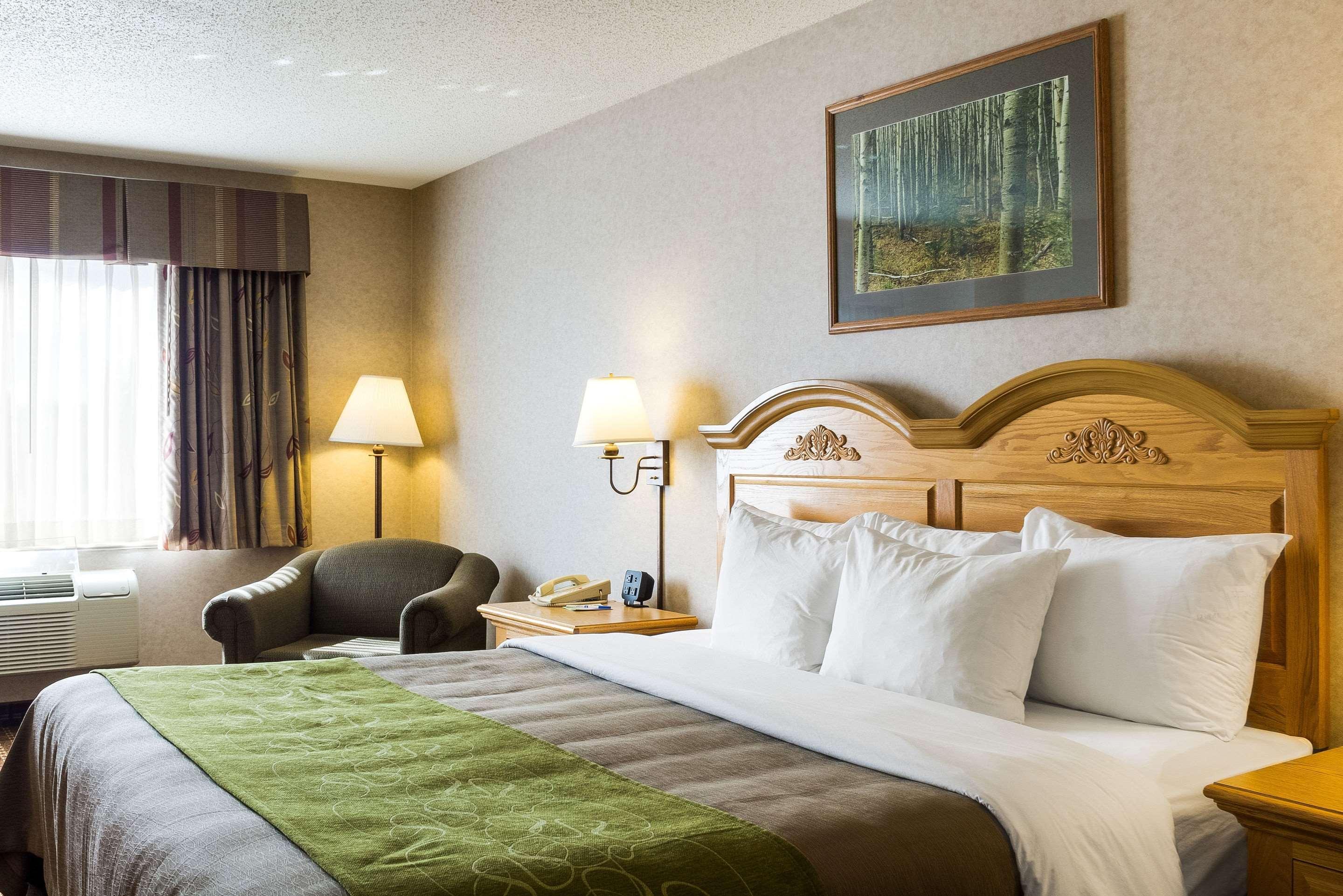 Comfort Inn & Suites Кастер Экстерьер фото