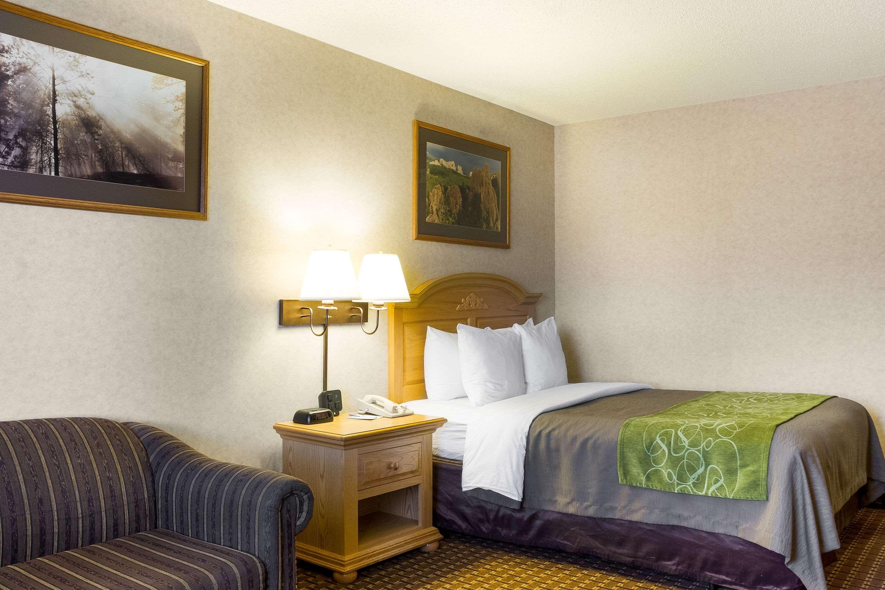 Comfort Inn & Suites Кастер Экстерьер фото