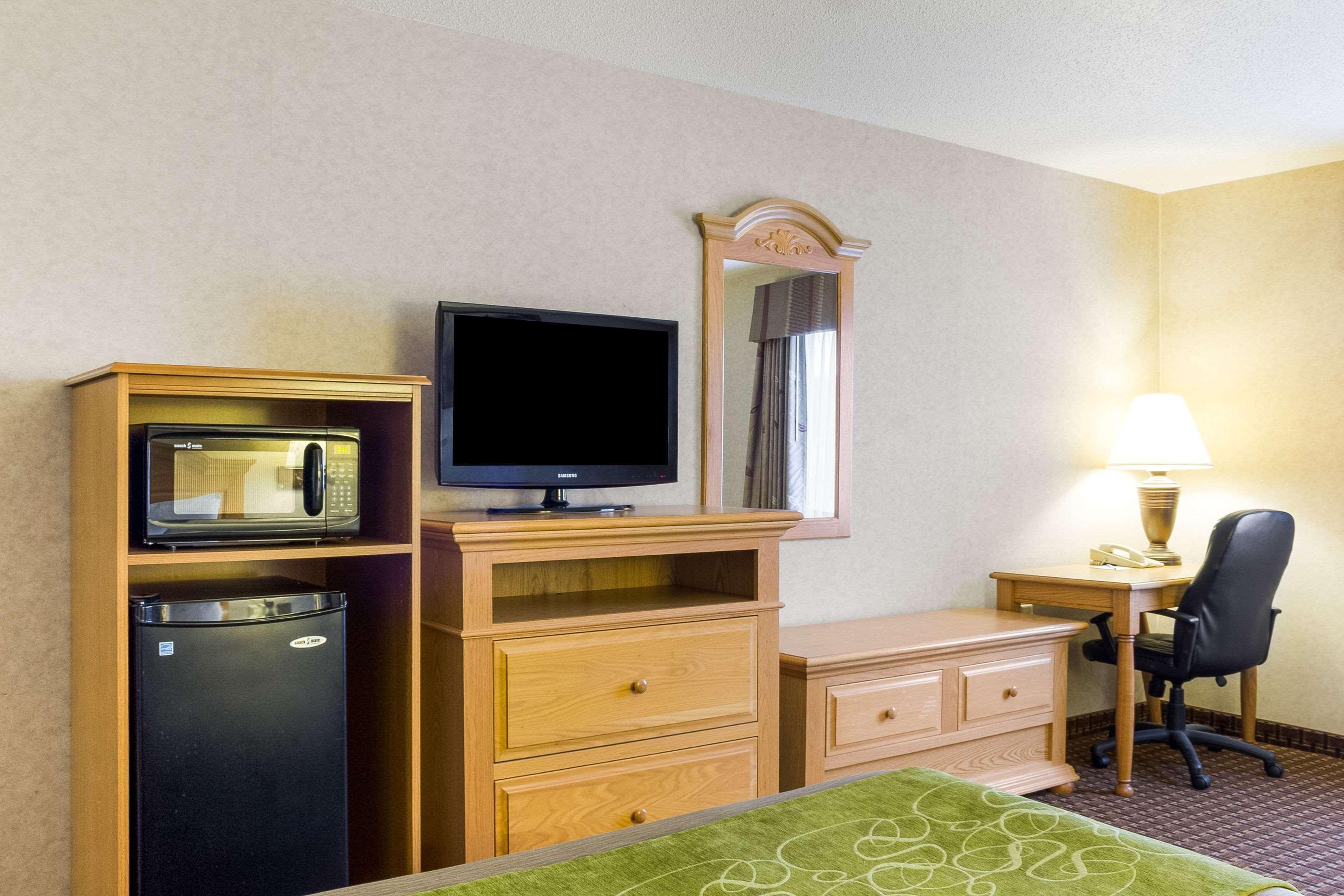 Comfort Inn & Suites Кастер Экстерьер фото