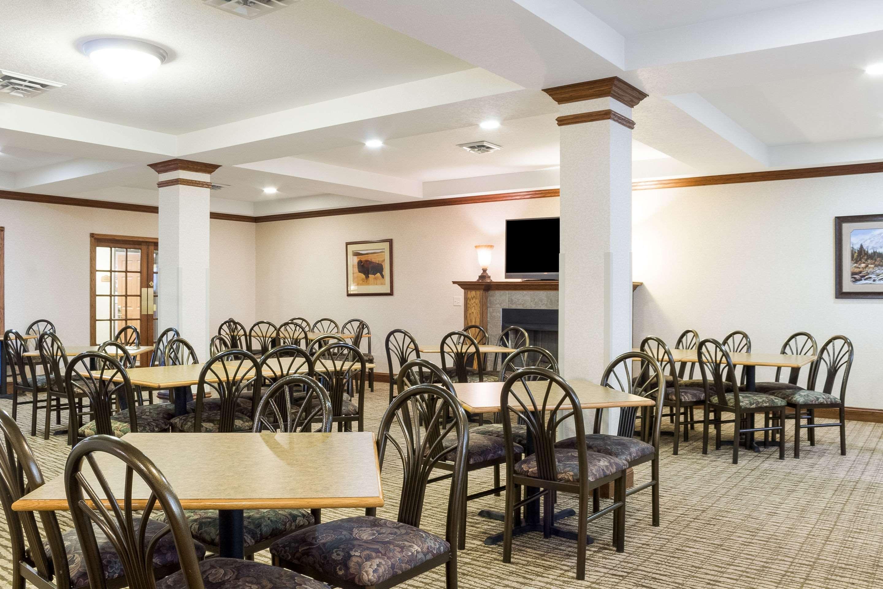 Comfort Inn & Suites Кастер Экстерьер фото
