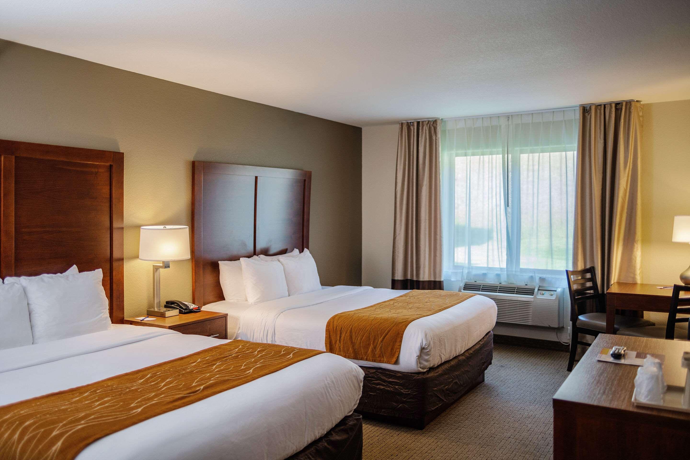 Comfort Inn & Suites Кастер Экстерьер фото